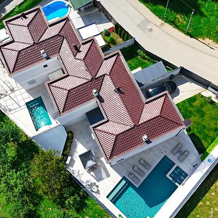 Mi Casa 2 *